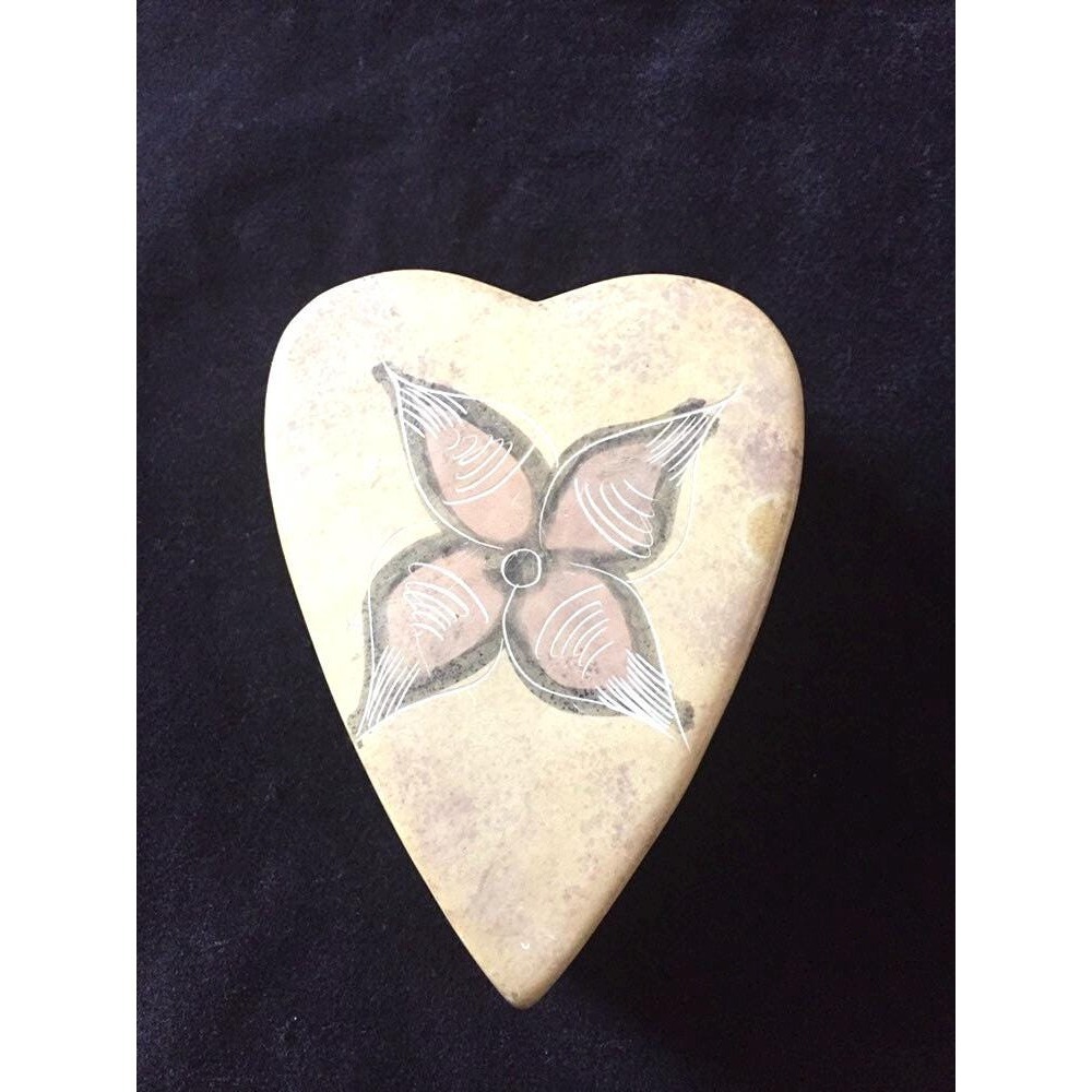Vintage Heart Shaped Hand Carved Soapstone Trinket/Jewelry‎ Box-Valentines Gift